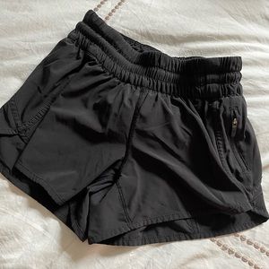 Size 6 lulu running shorts